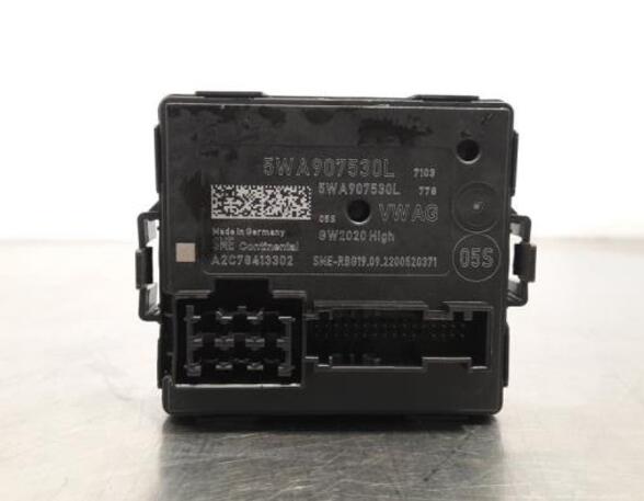 Control unit gateway AUDI A3 Sportback (8YA)