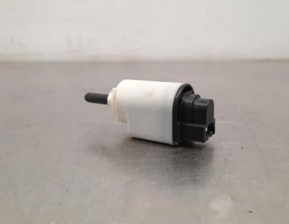 Servomotor for fuel filler flap PEUGEOT 208 II (UB_, UP_, UW_, UJ_)