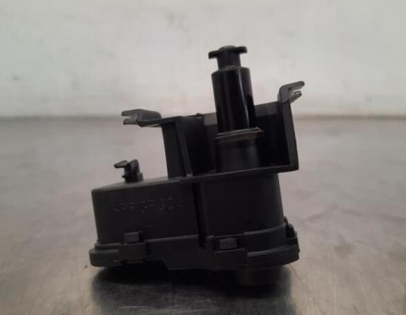 Stellmotor Tankklappe VW Polo VI AW 7P0810773F P20926131