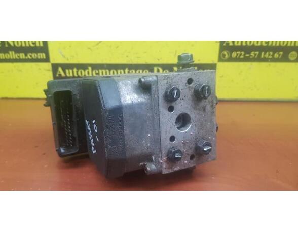 Pumpe ABS VW Passat Variant 3B6, B5.5 0273004325 P13577349