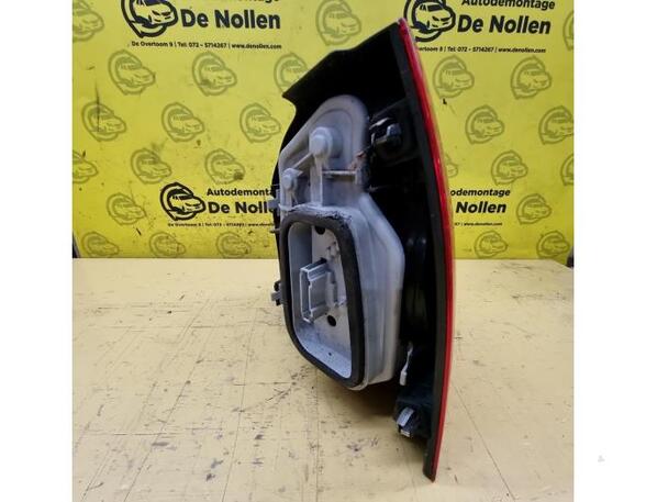 Combination Rearlight VW POLO (9N_), VW POLO Saloon (9A4, 9A2, 9N2, 9A6)