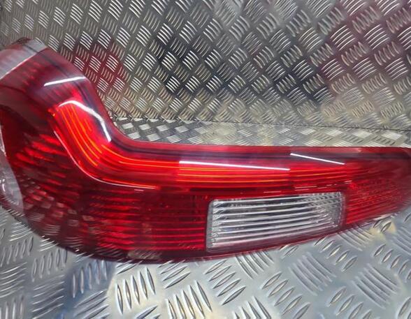 Combination Rearlight VOLVO V50 (MW)