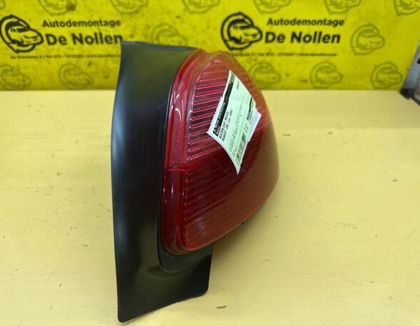 Combination Rearlight PEUGEOT 206 Hatchback (2A/C), PEUGEOT 206 Saloon, PEUGEOT 206 SW (2E/K)