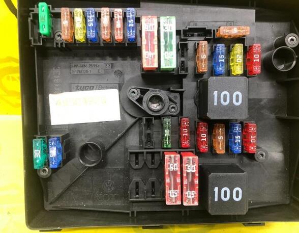 Fuse Box VW Golf VI (5K1)