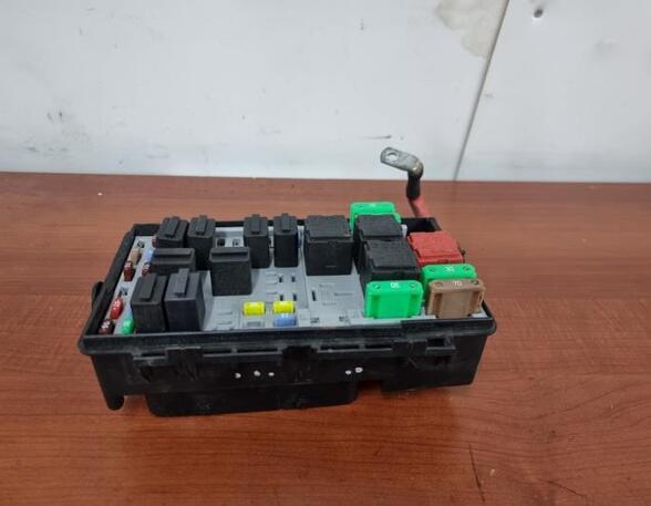 Fuse Box OPEL Corsa D (S07)