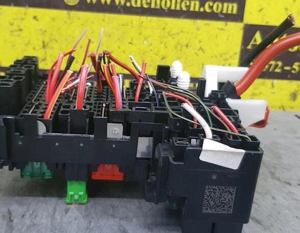 Fuse Box VW Golf VII (5G1, BE1, BE2, BQ1)