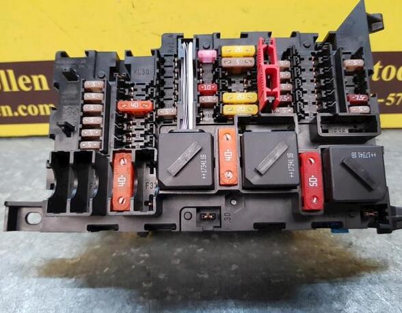 Mini cooper deals countryman fuse box