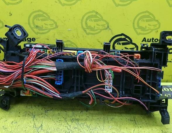 Fuse Box MERCEDES-BENZ A-Klasse (W176)