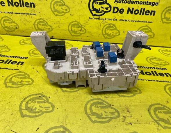 Fuse Box OPEL Agila (B) (B H08)