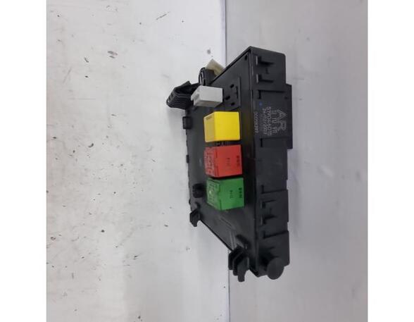 Fuse Box OPEL VECTRA C GTS (Z02), OPEL VECTRA C (Z02)