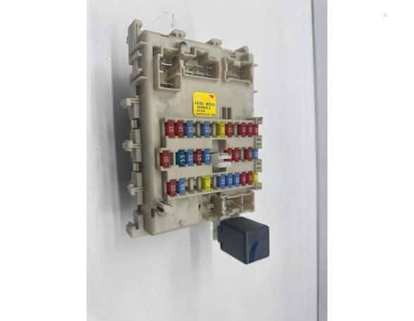 Fuse Box NISSAN ALMERA II Hatchback (N16)