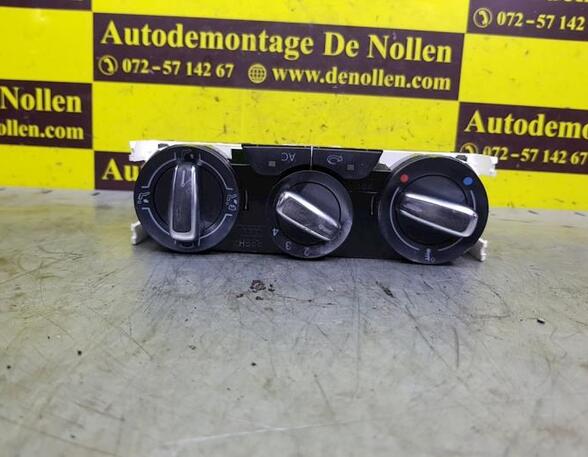 Heating & Ventilation Control Assembly AUDI A1 Sportback (8XA, 8XF)