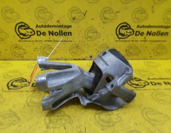 Engine Mount Bracket AUDI Q5 (8RB)