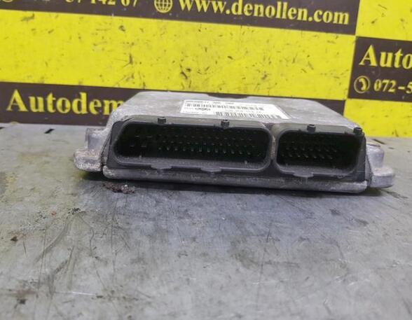 Control unit for engine VW GOLF IV (1J1)