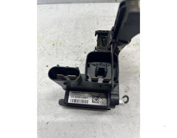 Wash Wipe Interval Relay BMW 1 (F21)