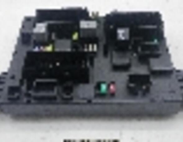 Fuse Box OPEL ASTRA J Caravan (P10)