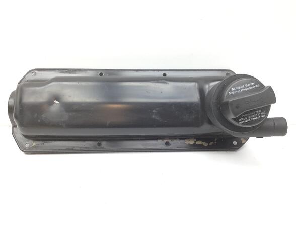 Cylinder Head Cover VW Golf IV (1J1)