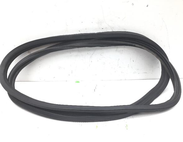 Boot / Trunk Lid Seal HYUNDAI GETZ (TB)