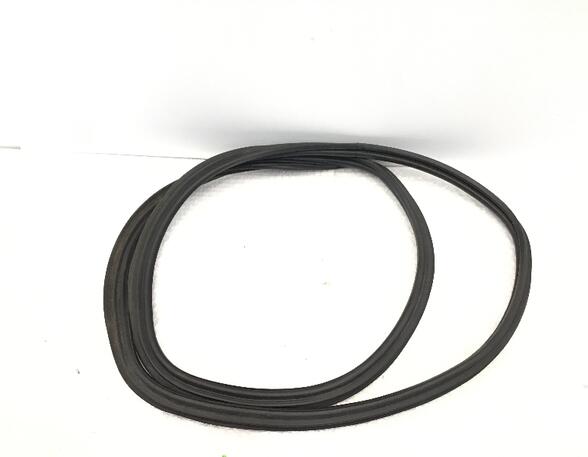 Rubber laadklep achteraan OPEL CORSA C (X01)