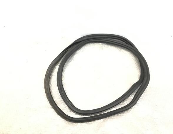 Boot / Trunk Lid Seal VW GOLF V (1K1), VW GOLF VI (5K1)