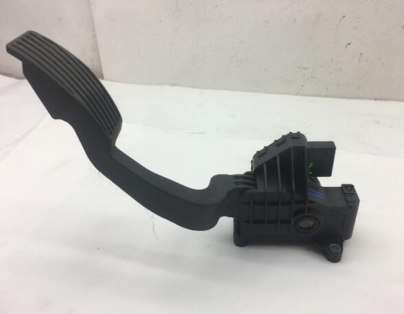 Accelerator pedal OPEL Corsa D (S07)