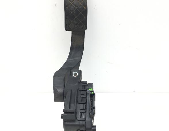 Accelerator pedal VW Passat Variant (3B6)