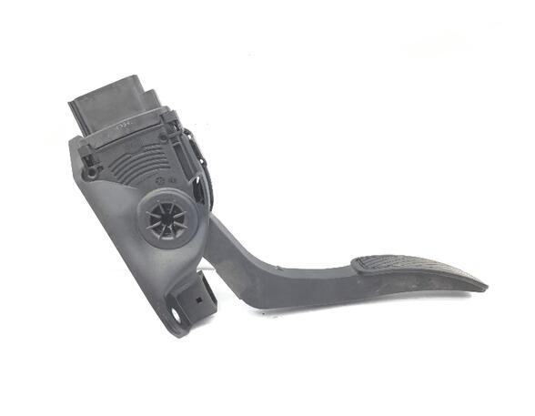 Accelerator pedal FORD FIESTA VI (CB1, CCN)