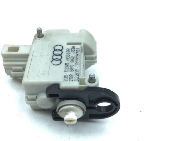 Servomotor for fuel filler flap AUDI A3 (8P1), AUDI A3 Sportback (8PA)