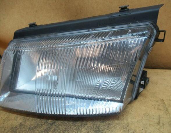 Headlight VW Passat (3B2)