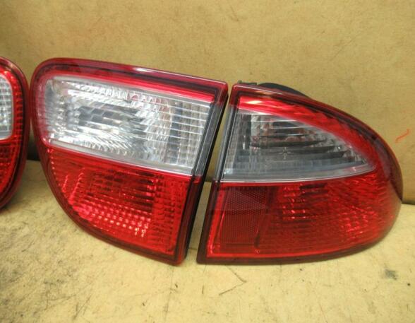 Combination Rearlight SEAT Leon (1M1)