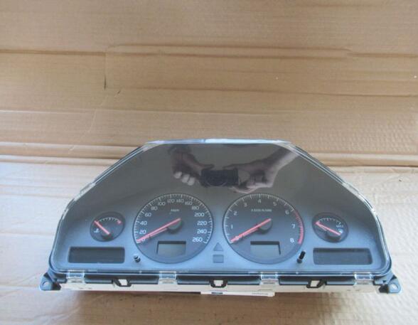 Speedometer VOLVO V70 II (SW)