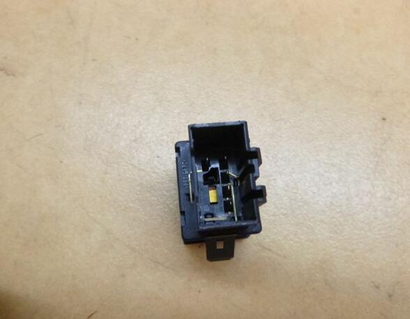 Heated Rear Windscreen Switch VW Polo (9N)