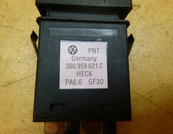 Schalter Heckscheibenheizung  VW PASSAT VARIANT (3B5) 1.9 TDI 81 KW