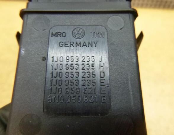 Hazard Warning Light Switch VW Golf IV (1J1)