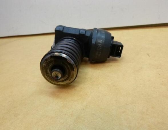 Injector Nozzle VW Transporter V Kasten (7EA, 7EH, 7HA, 7HH)