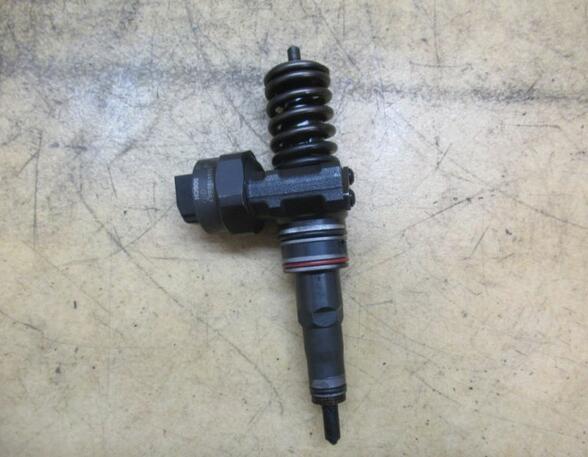 Injector Nozzle VW Passat Variant (3B5)