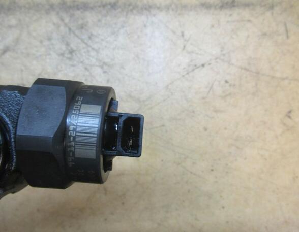 Injector Nozzle VW Passat Variant (3B5)