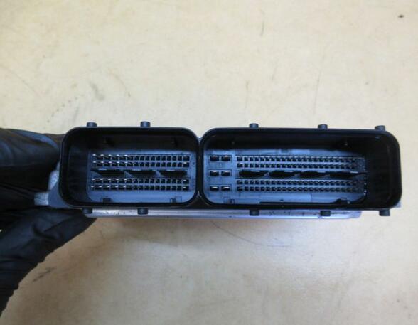 Engine Management Control Unit SEAT Leon (1P1)