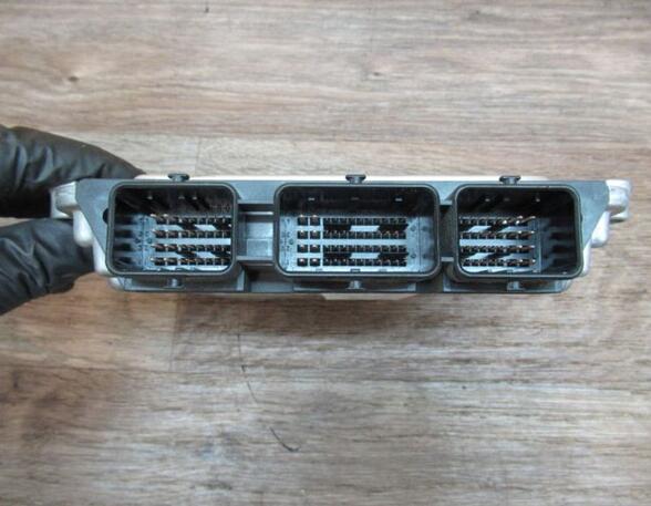 Control unit for engine RENAULT SCÉNIC II (JM0/1_)