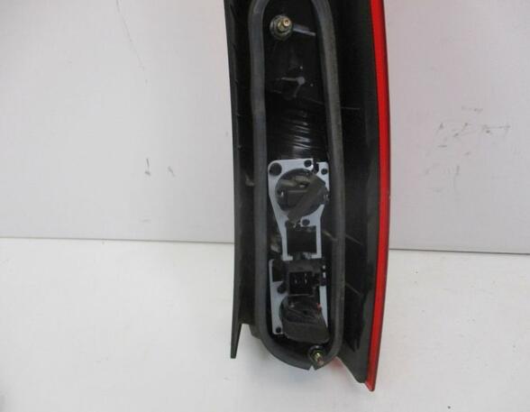 Combination Rearlight VOLVO V70 II (SW), VOLVO XC70 Cross Country (--)