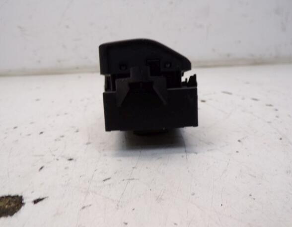 Brake Light Switch HYUNDAI i30 Estate (GD)