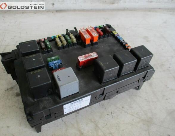 Fuse Box MERCEDES-BENZ S-Klasse (W221)