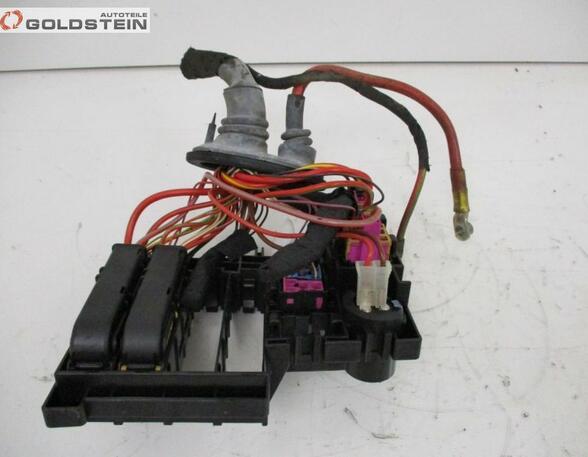 Sicherungskasten Steuergerät incl Entstörkondensator AUDI TT (8J3) 2.0 TFSI 147 KW