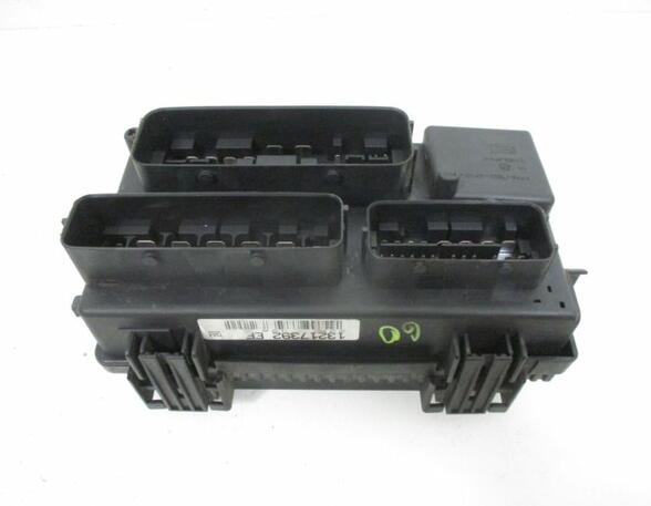 Fuse Box OPEL Corsa D (S07)