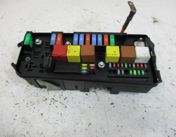 Fuse Box OPEL Vectra C CC (--)