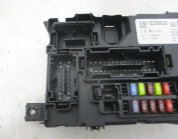 Fuse Box OPEL Corsa D (S07)