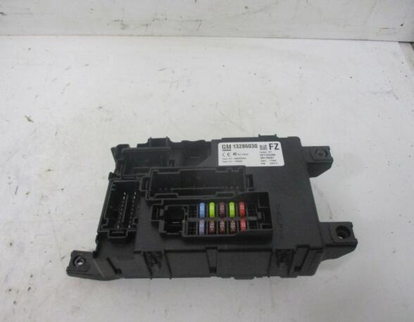 Fuse Box OPEL Corsa D (S07)