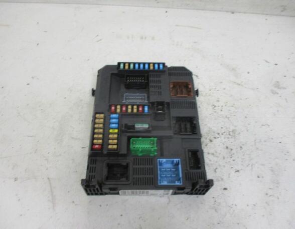 Fuse Box PEUGEOT 208 I (CA, CC)