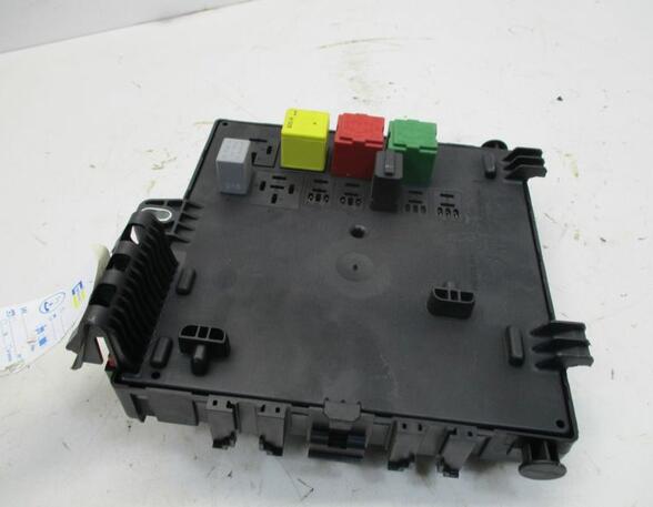 Fuse Box OPEL Vectra C Caravan (--)