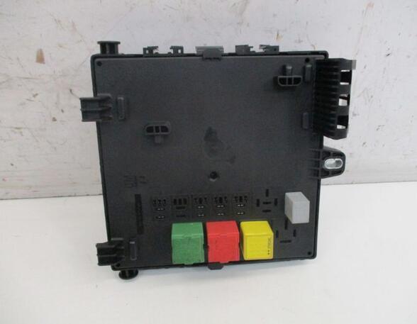 Fuse Box OPEL Signum (--)